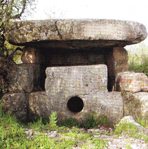 dolmen-din-lespezi-2