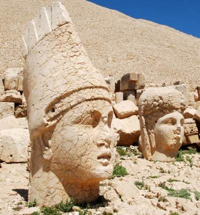 Capetele de piatra colosale din Anatolia